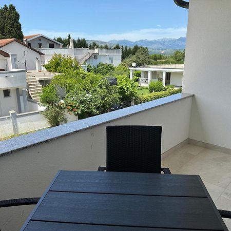 Adla Apartmani อุลซิน ภายนอก รูปภาพ