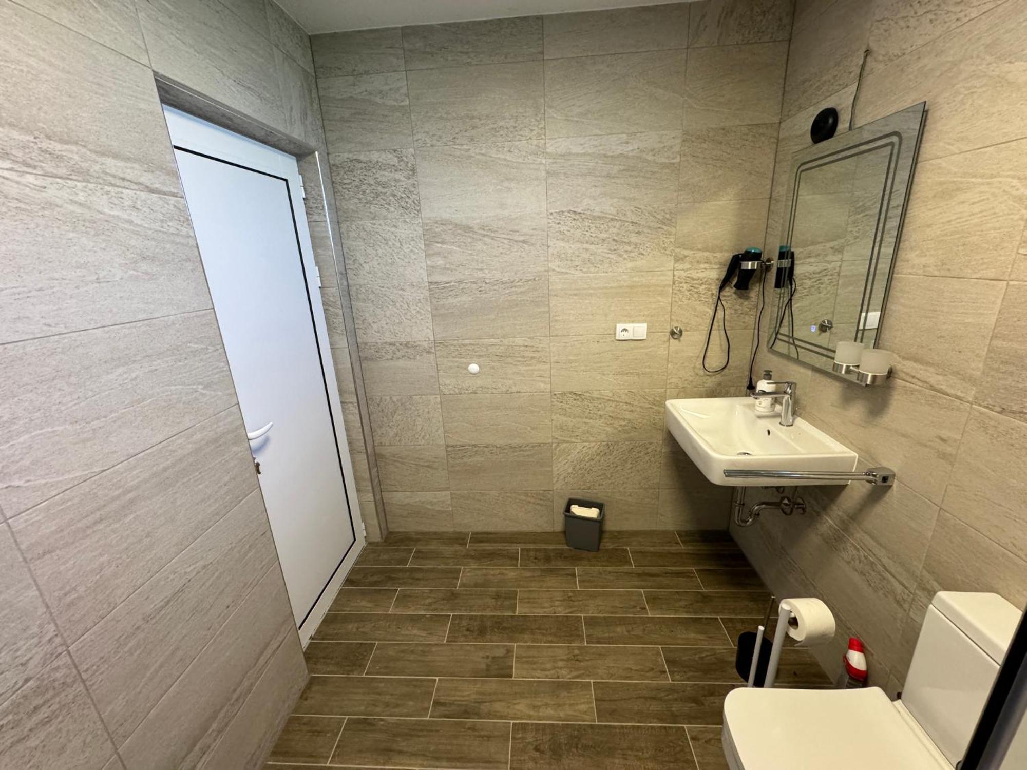 Adla Apartmani อุลซิน ภายนอก รูปภาพ