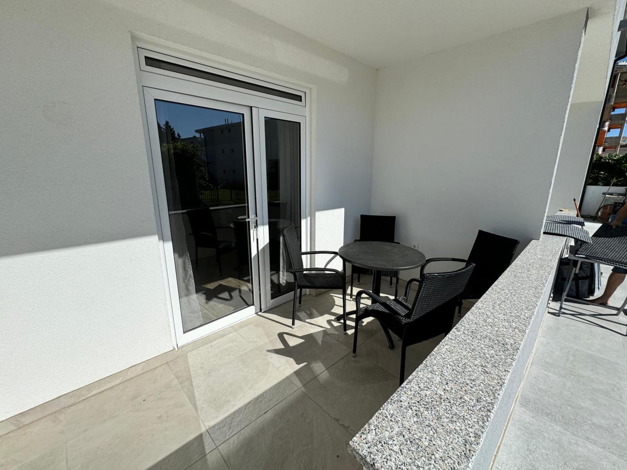 Adla Apartmani อุลซิน ภายนอก รูปภาพ