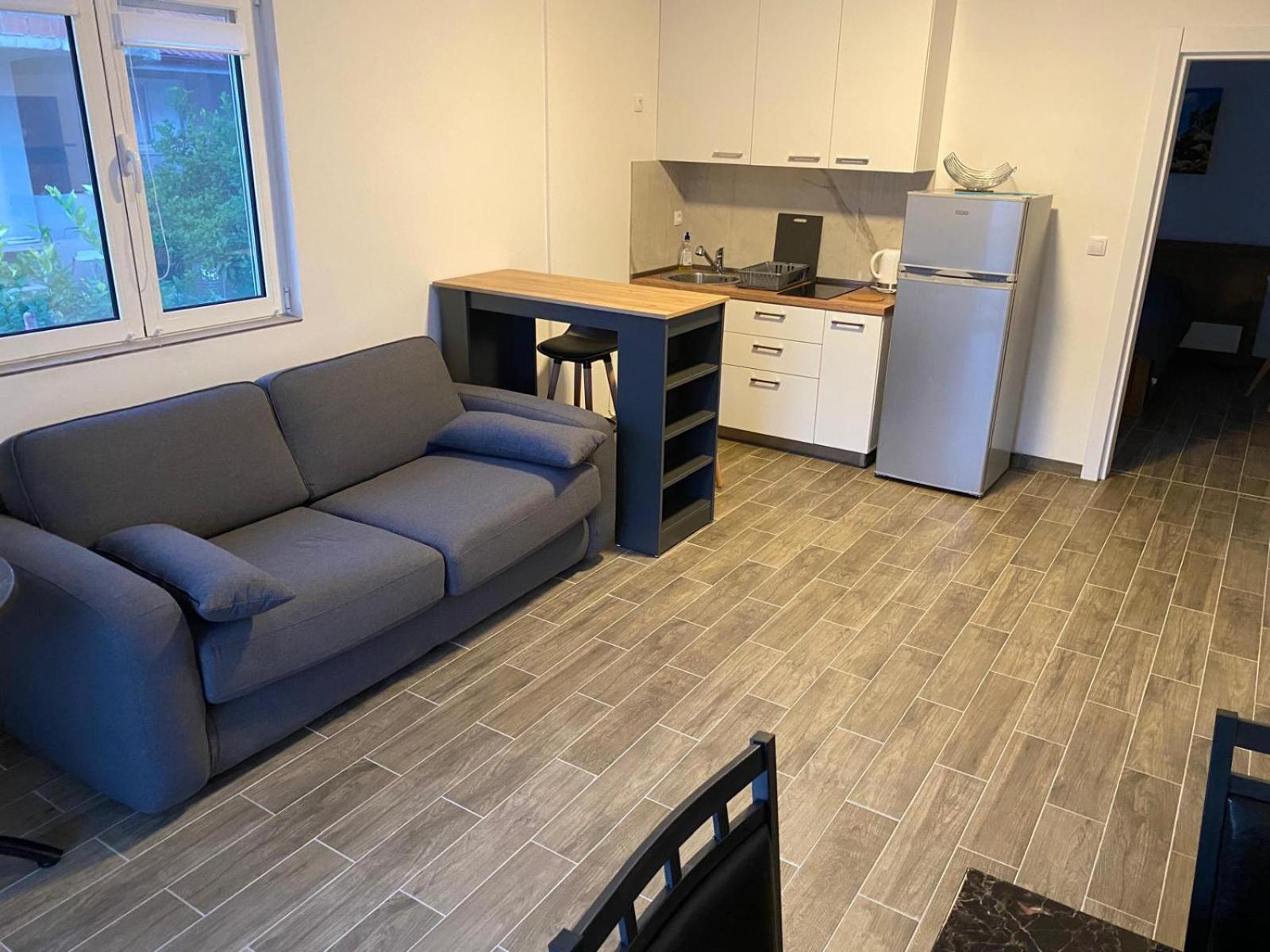 Adla Apartmani อุลซิน ภายนอก รูปภาพ