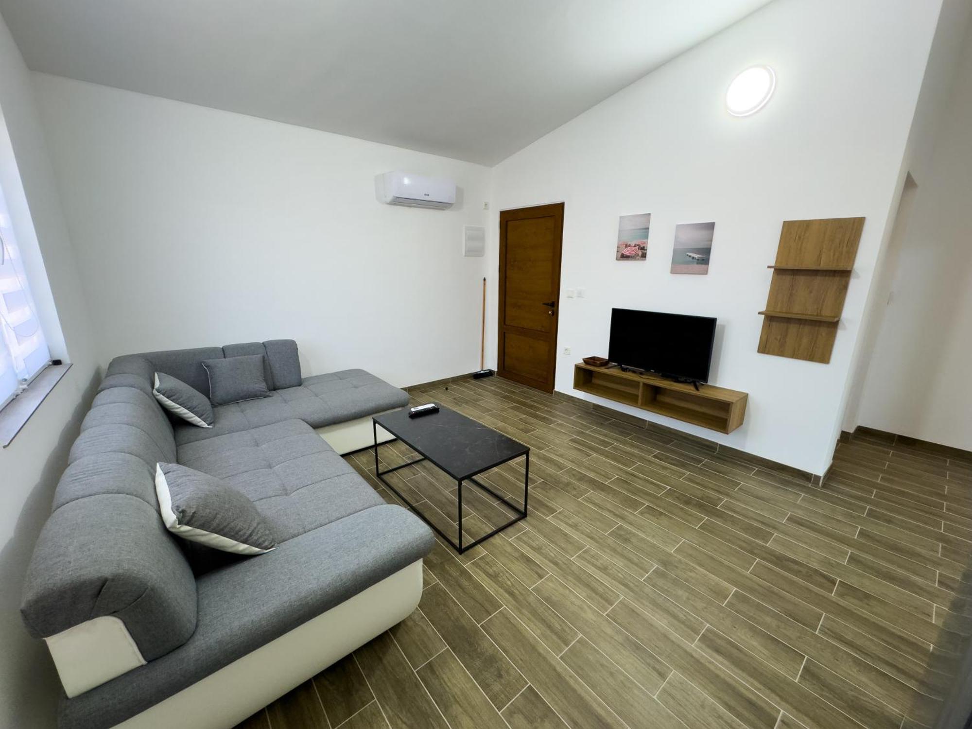 Adla Apartmani อุลซิน ภายนอก รูปภาพ