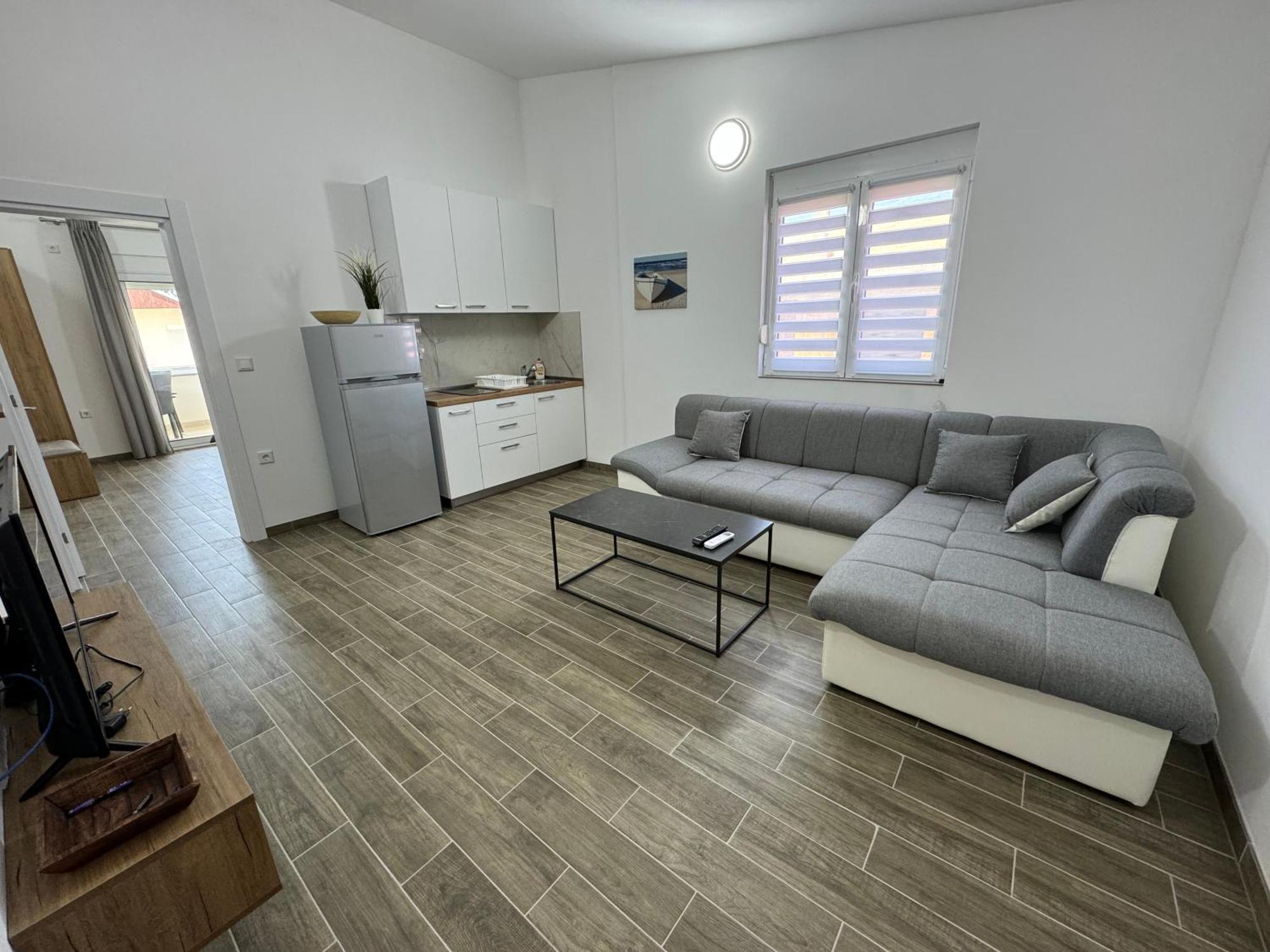 Adla Apartmani อุลซิน ภายนอก รูปภาพ